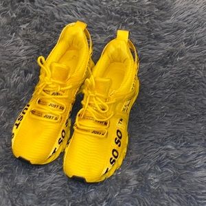 WoNesion Men's Breathable walking tennis running shoes blade slip on casual